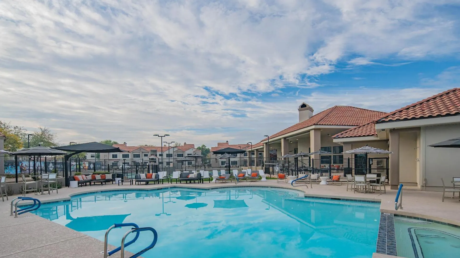 Apartament Steps Away To Tpc Golf & Min To Shopping District-H2057 Scottsdale