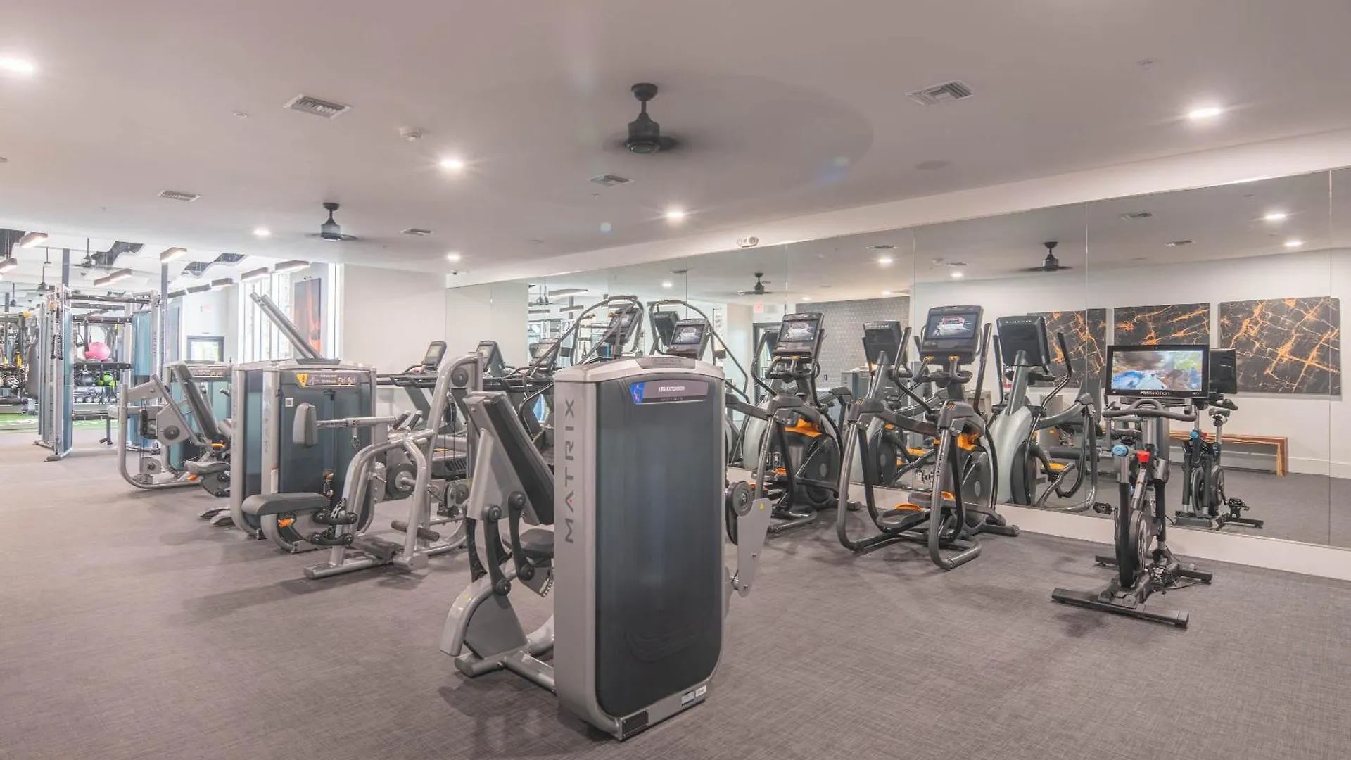 Apartament Steps Away To Tpc Golf & Min To Shopping District-H2057 Scottsdale